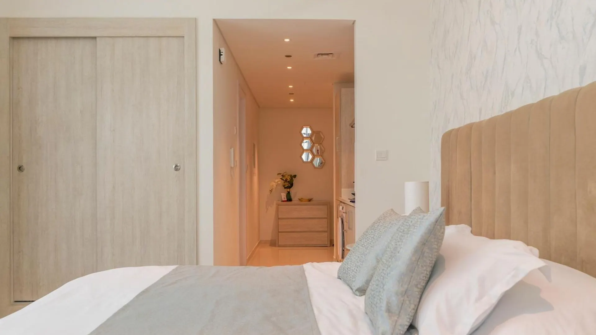 Studio With Private Beach Access At Palm Jumeirah Dubai 0*,  Verenigde Arabische Emiraten