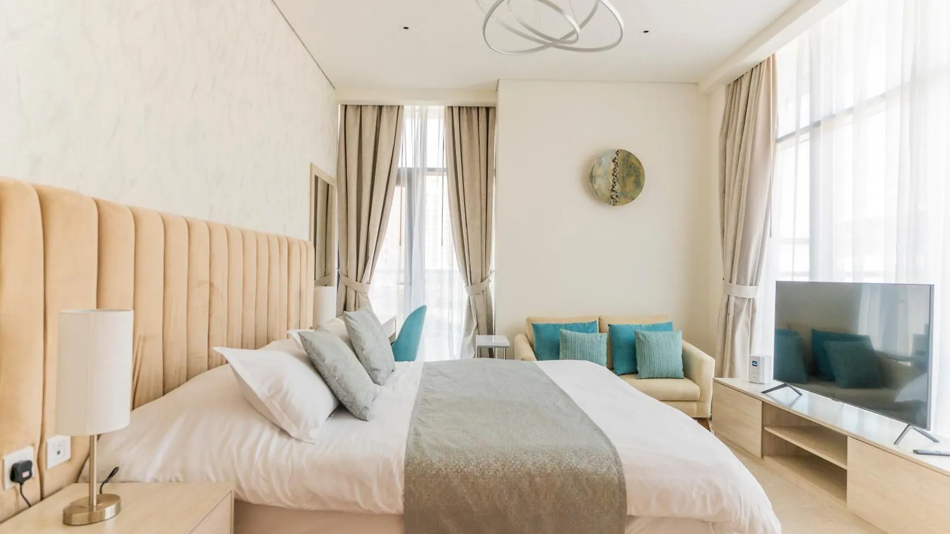 Studio With Private Beach Access At Palm Jumeirah Dubai